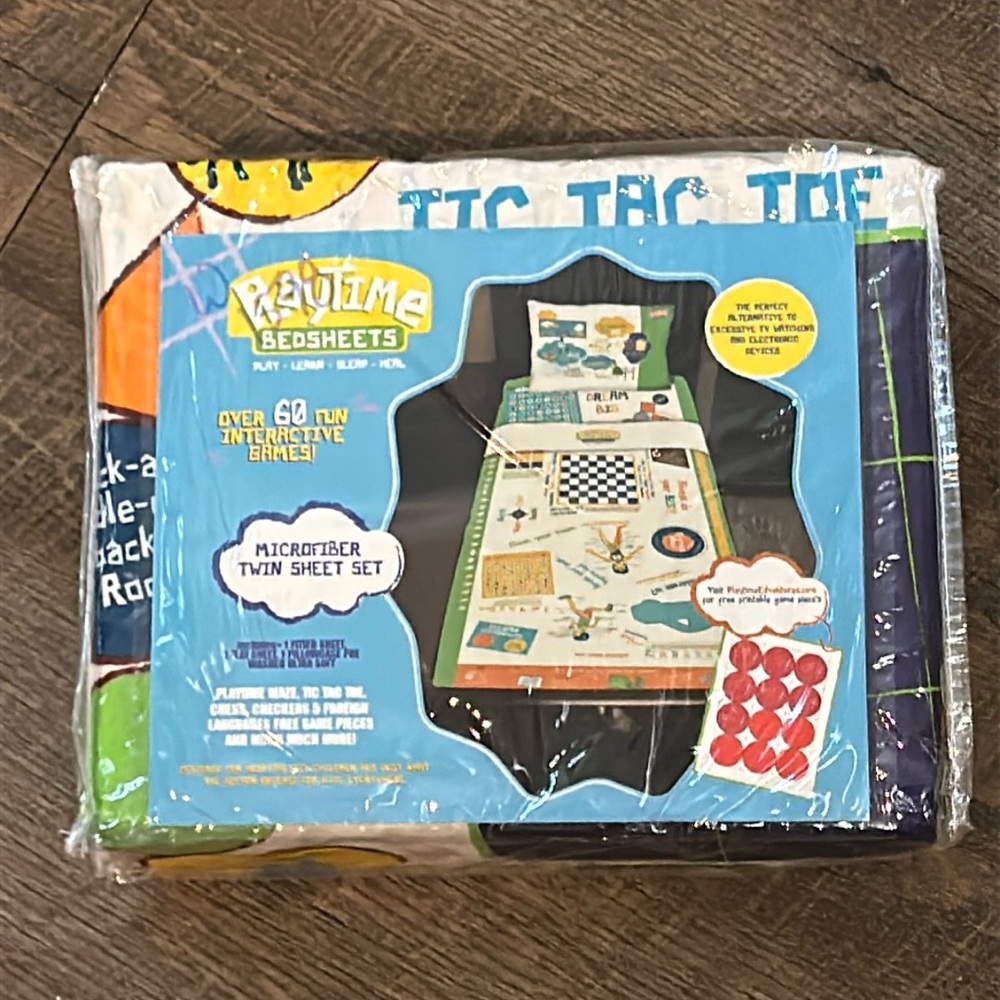 Playtime Bed Sheets - Soft Breathable
75 Fun Games & Puzzles -‎ Unisex Twin new